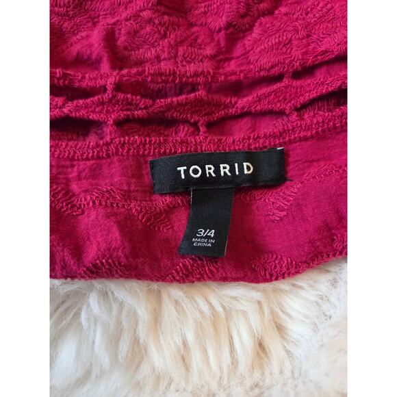 TORRID Crochet Lace Inset Floral Boho Kimono in Red size 3/4 - Picture 4 of 7